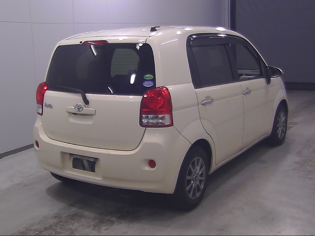 TOYOTA PORTE
