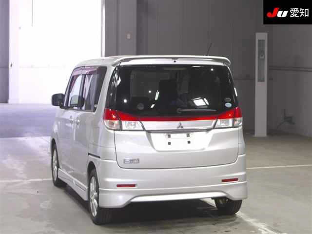 MITSUBISHI DELICA D:2