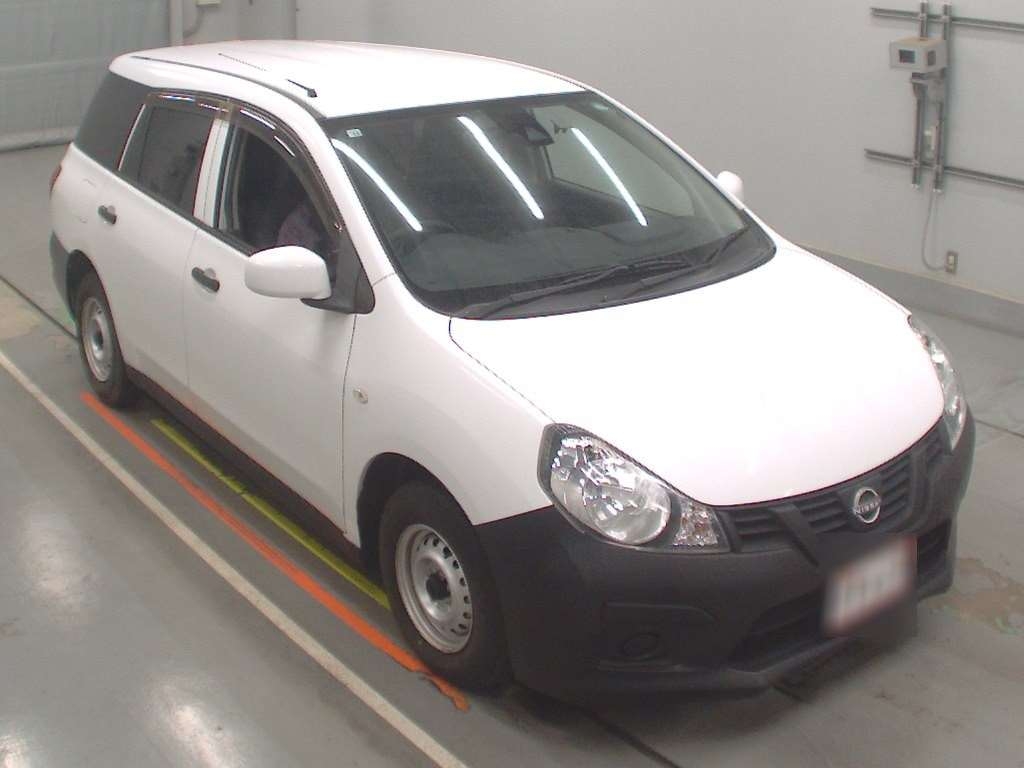 NISSAN AD