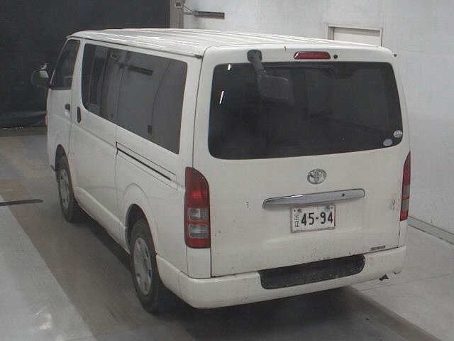 TOYOTA REGIUS ACE