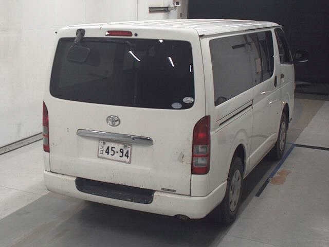 TOYOTA REGIUS ACE