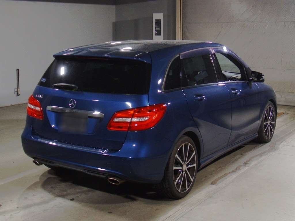 MERCEDES-BENZ B-CLASS