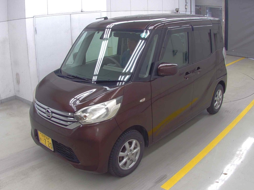 NISSAN DAYZ ROOX