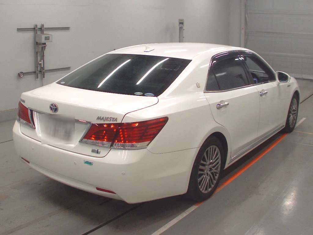 TOYOTA CROWN MAJESTA