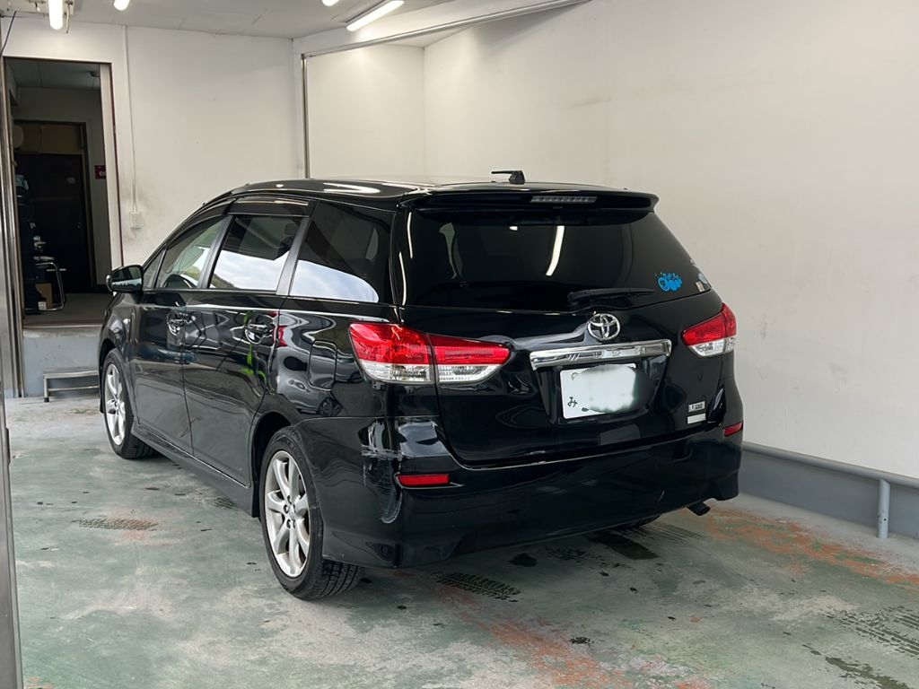 TOYOTA WISH