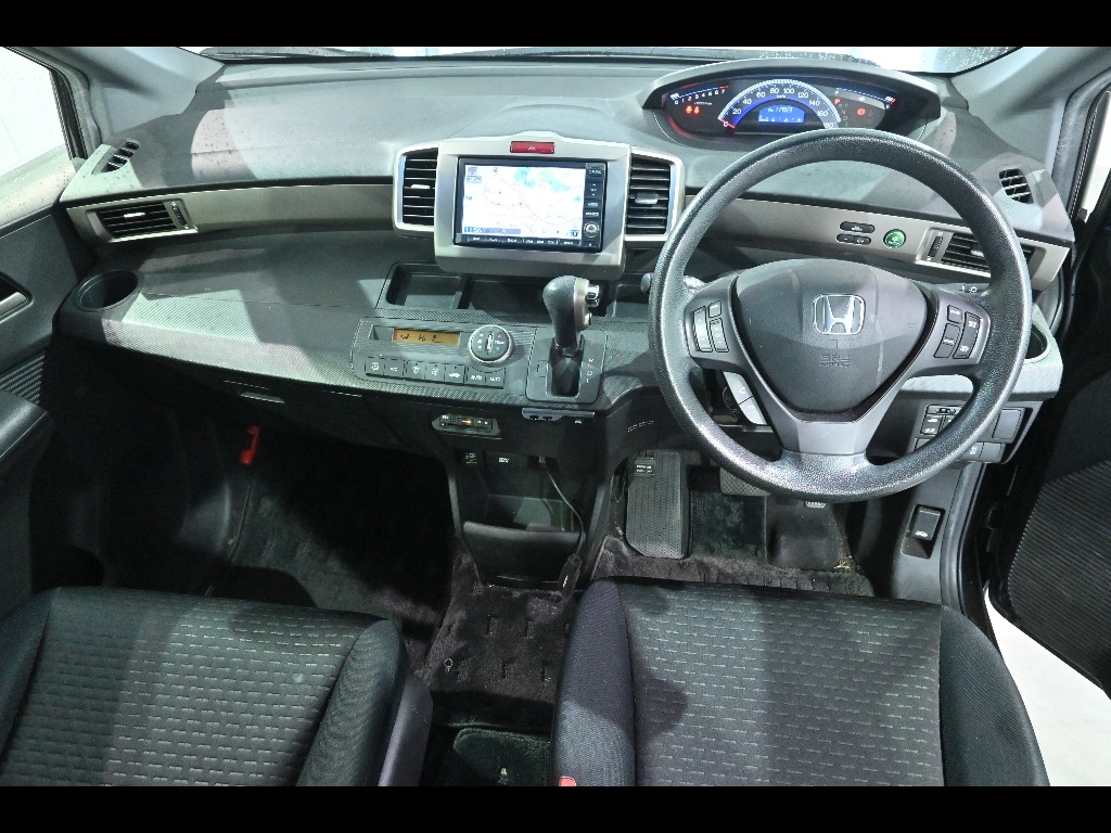 HONDA FREED SPIKE