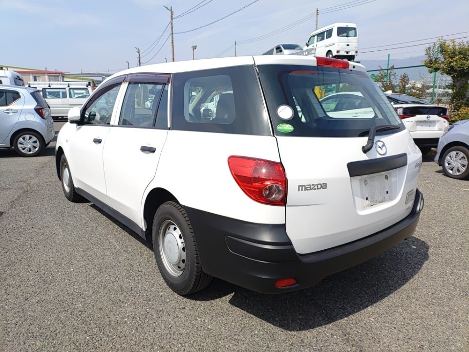 MAZDA FAMILIA