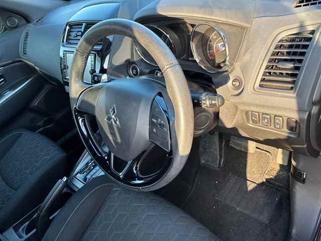 MITSUBISHI RVR