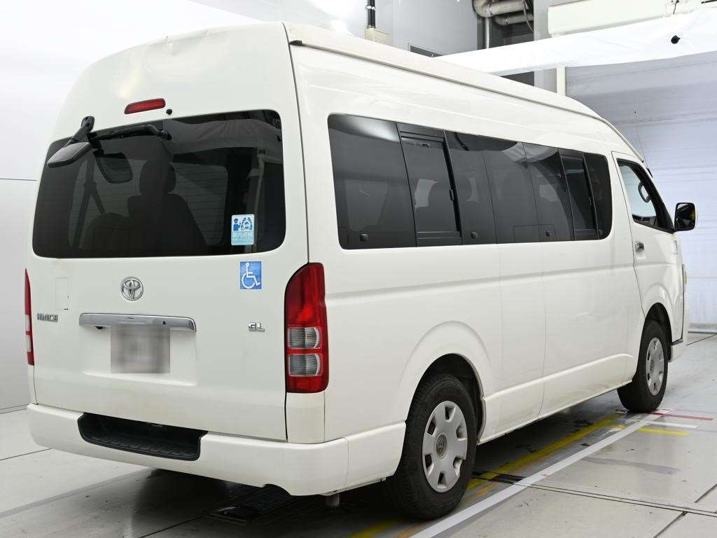 TOYOTA REGIUS ACE