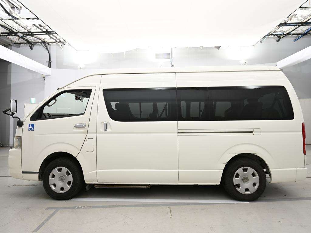 TOYOTA REGIUS ACE