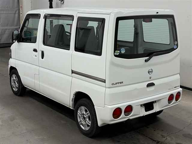 NISSAN CLIPPER