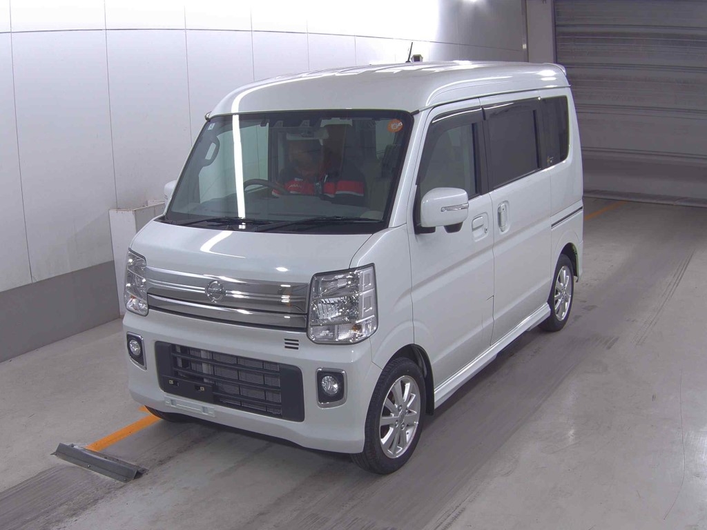 NISSAN NV100 CLIPPER