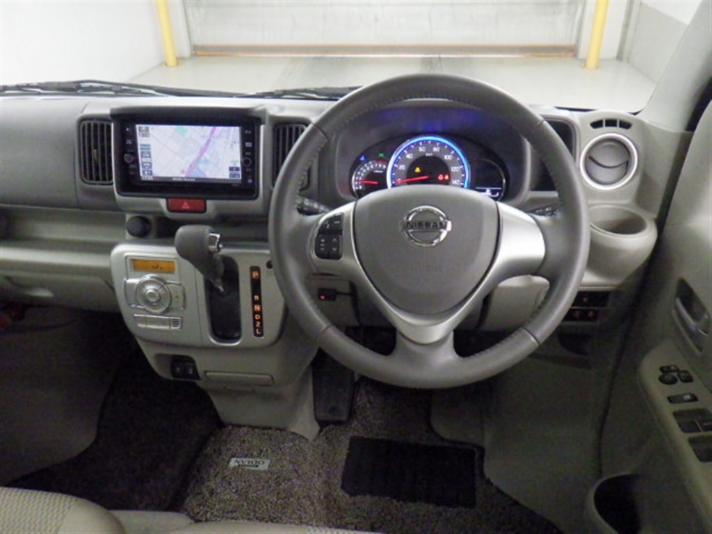 NISSAN NV100 CLIPPER