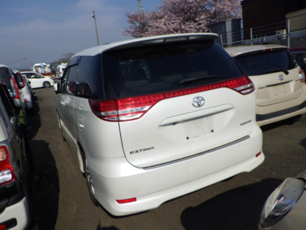 TOYOTA ESTIMA