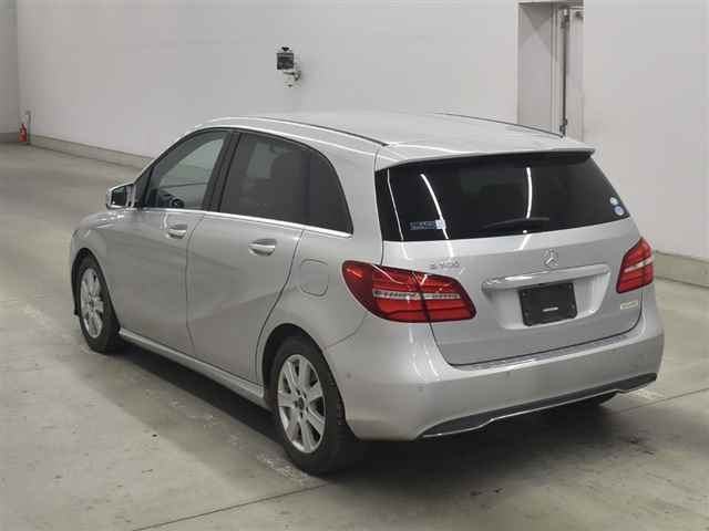 MERCEDES-BENZ B-CLASS