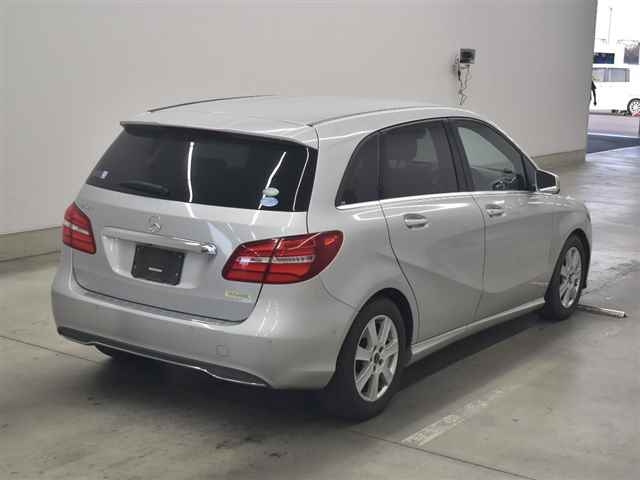 MERCEDES-BENZ B-CLASS
