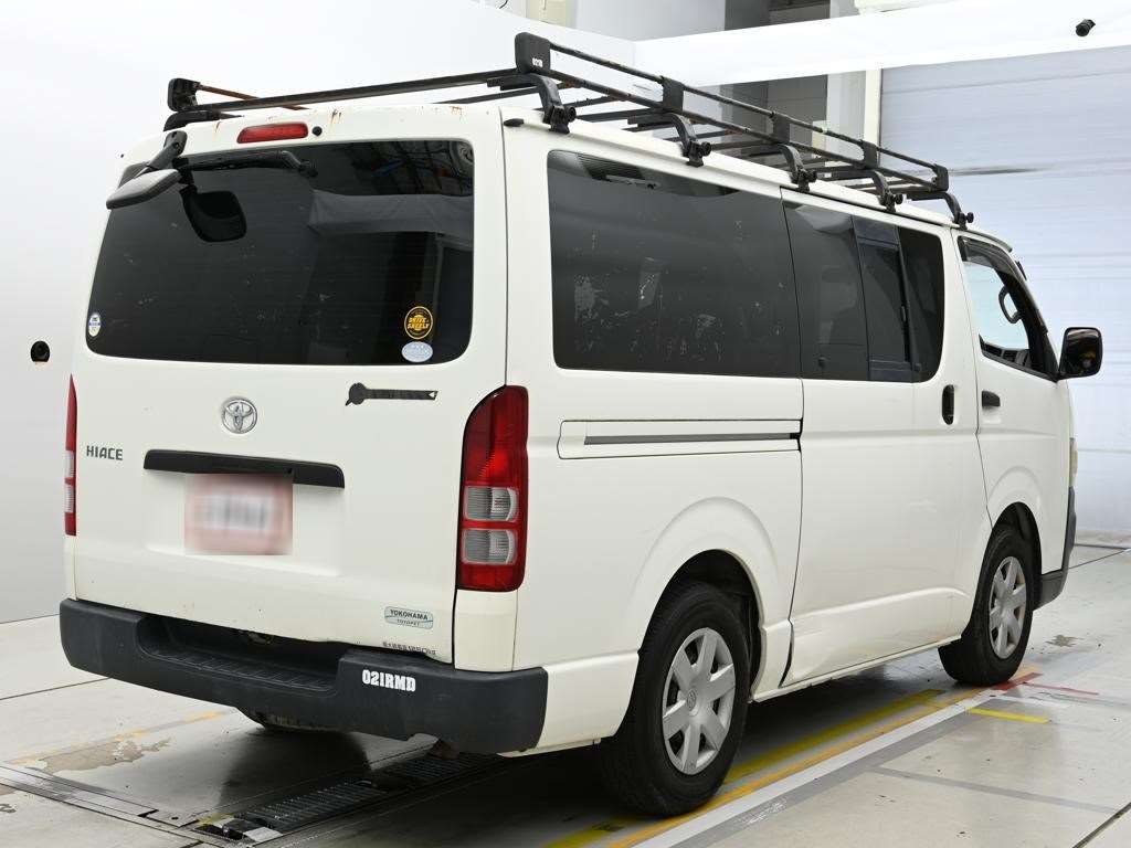 TOYOTA REGIUS ACE