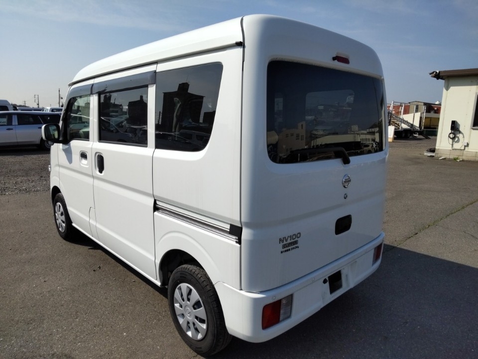 NISSAN NV100 CLIPPER