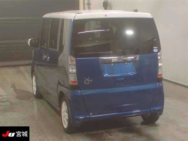 HONDA N-BOX+