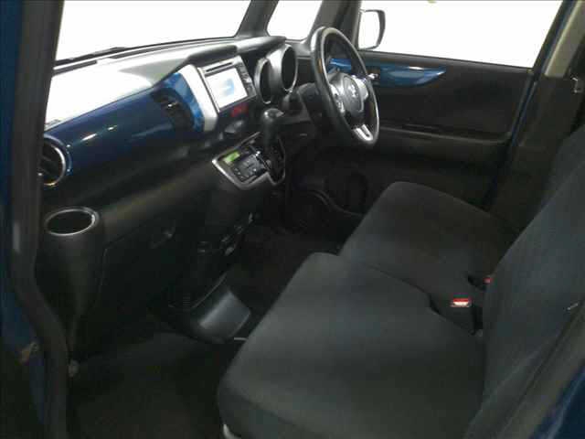 HONDA N-BOX+