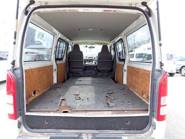 TOYOTA REGIUS ACE