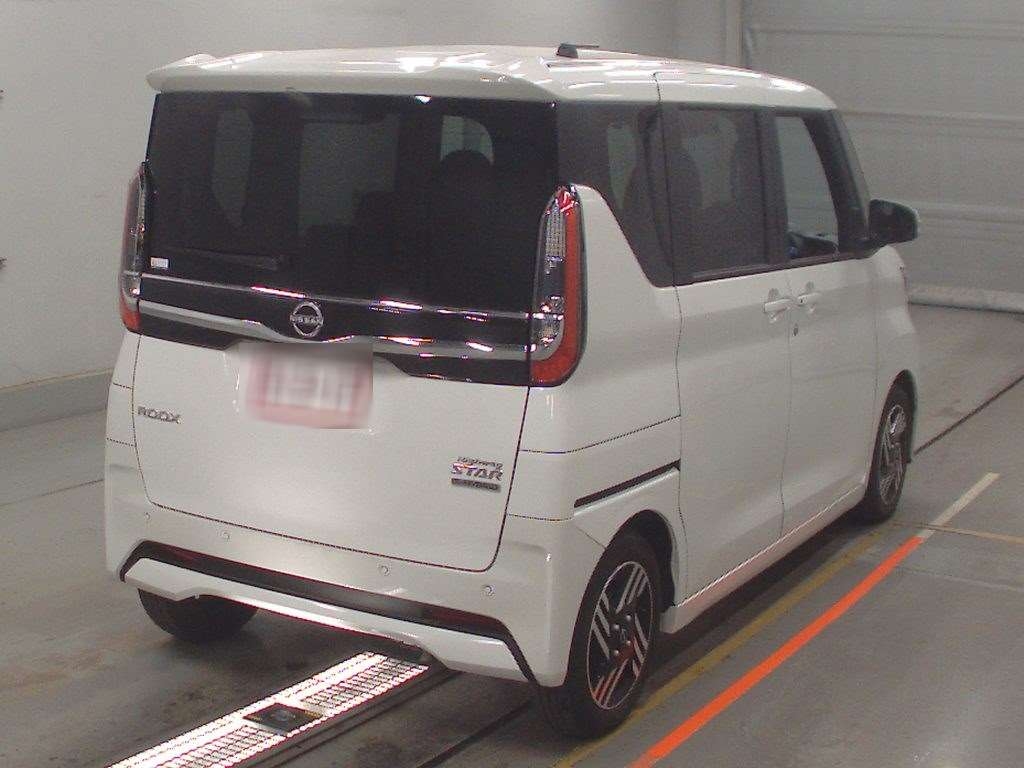 NISSAN ROOX