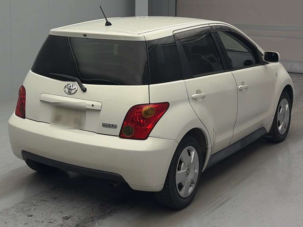 TOYOTA IST