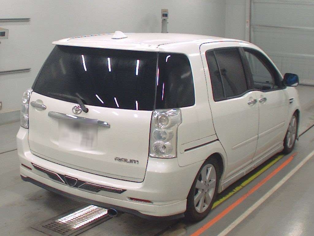 TOYOTA RAUM