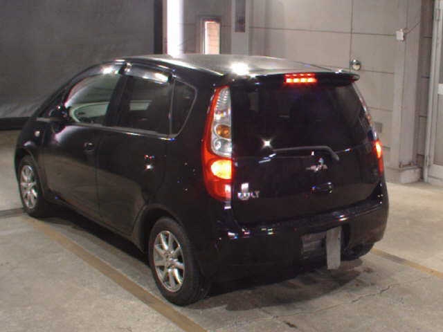 MITSUBISHI COLT