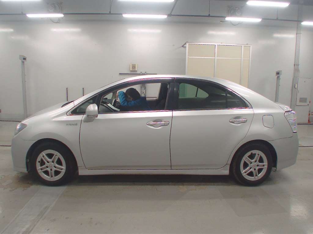 TOYOTA SAI