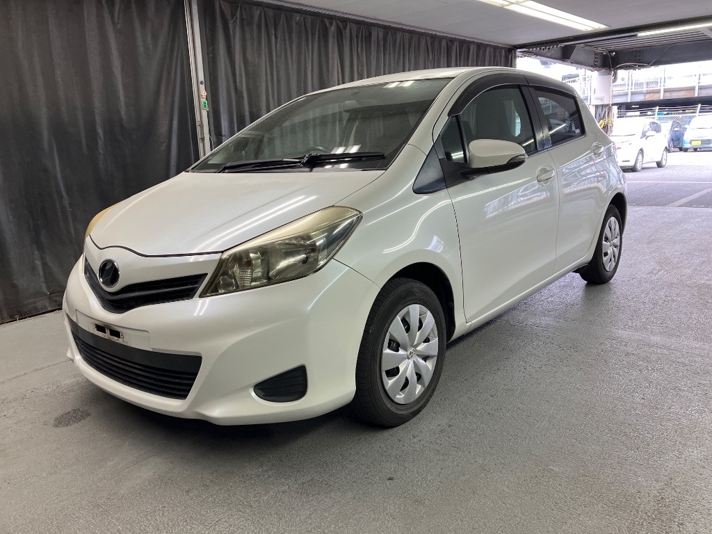 TOYOTA VITZ