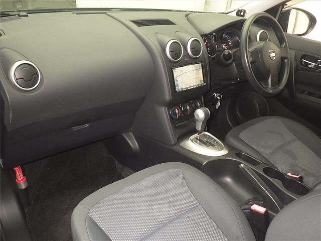 NISSAN DUALIS