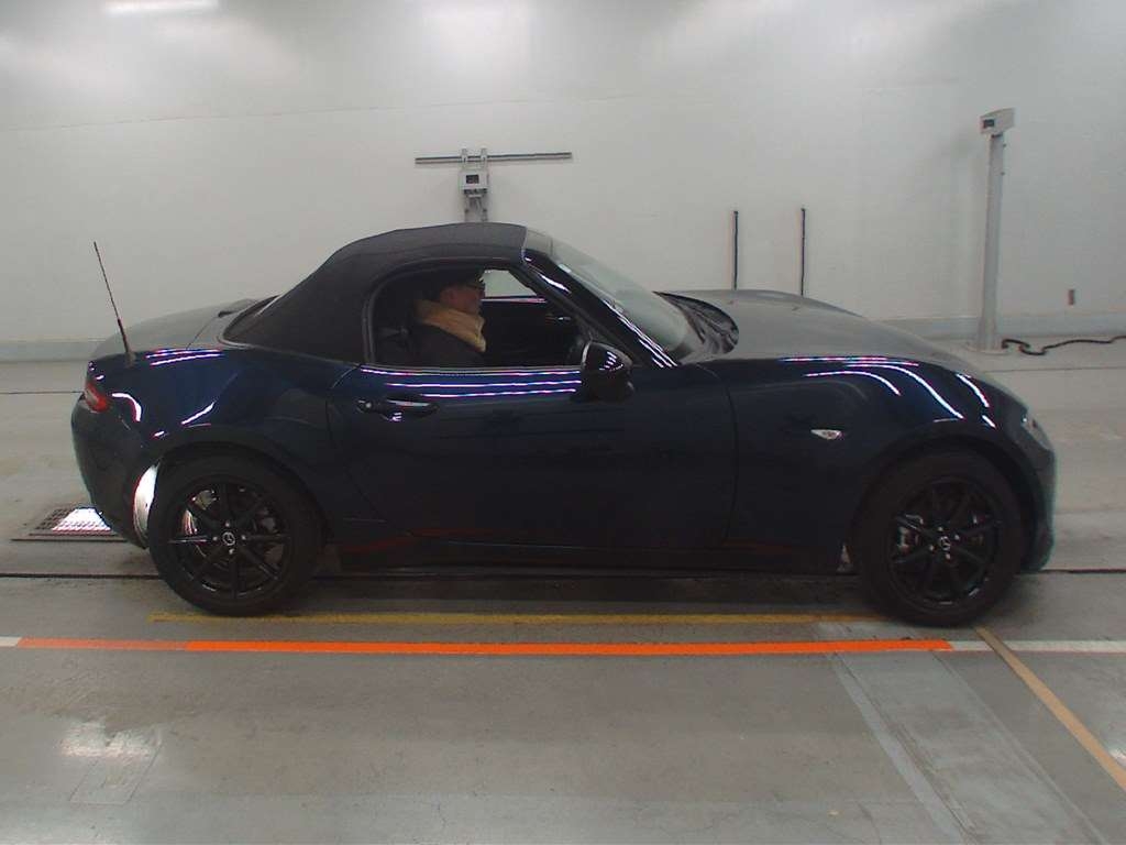 MAZDA ROADSTER