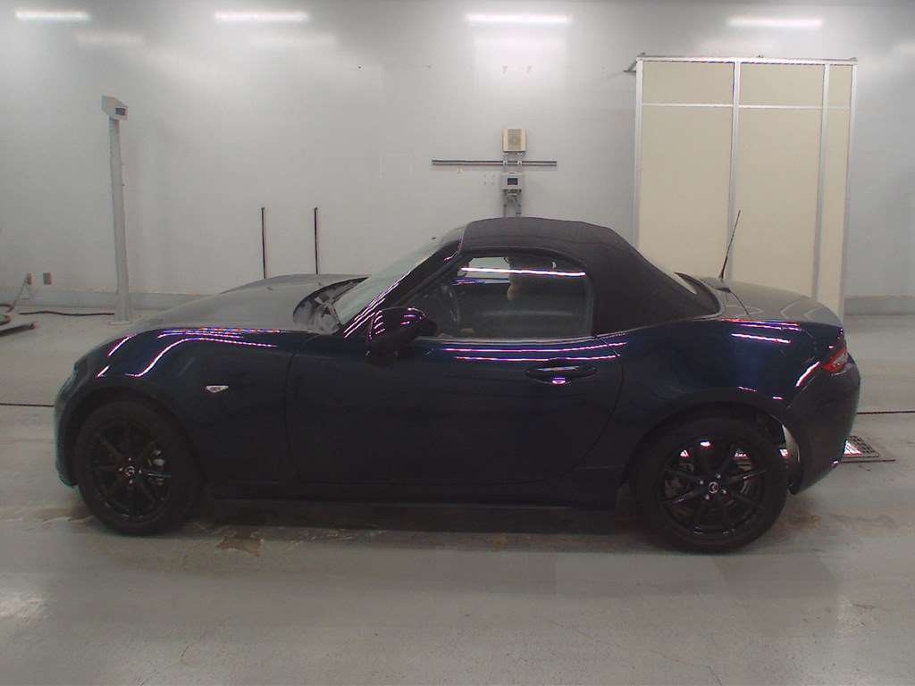 MAZDA ROADSTER