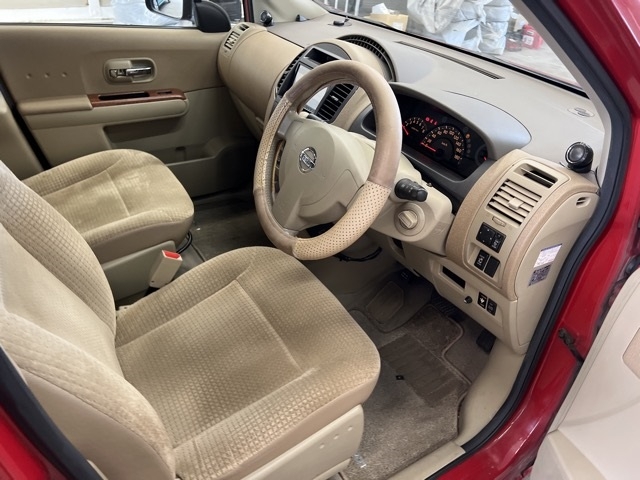 NISSAN LAFESTA