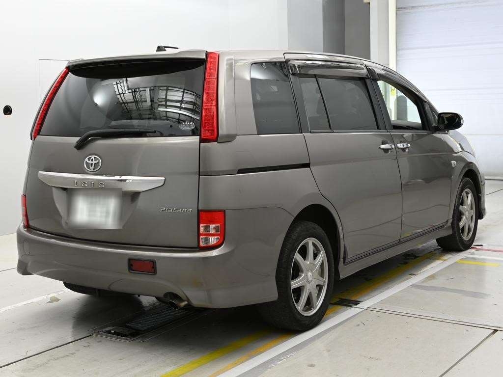 TOYOTA ISIS