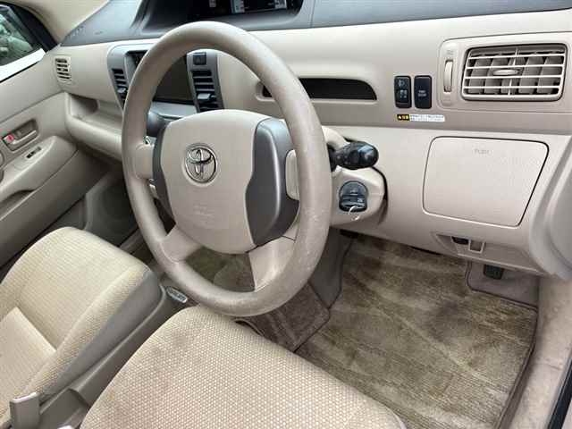 TOYOTA RAUM