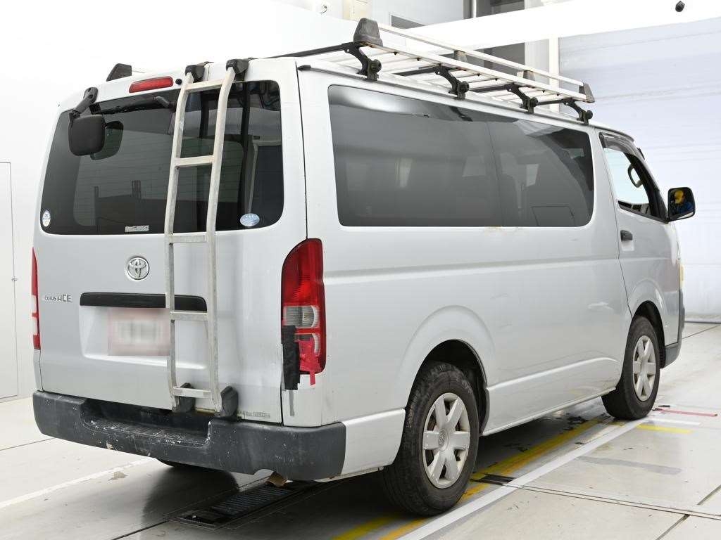 TOYOTA REGIUS ACE