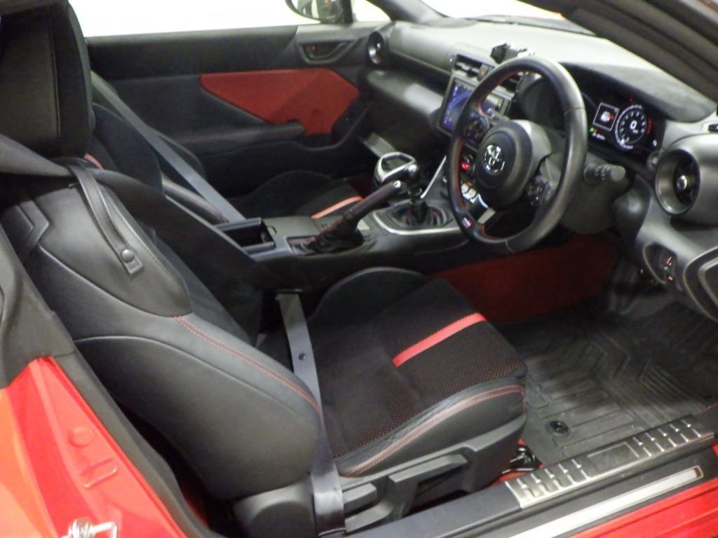 TOYOTA GR 86