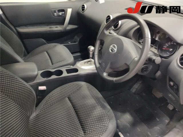 NISSAN DUALIS