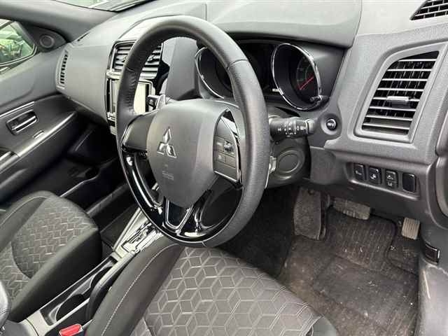 MITSUBISHI RVR