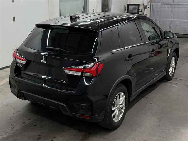 MITSUBISHI RVR