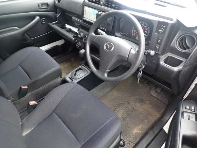 MAZDA FAMILIA