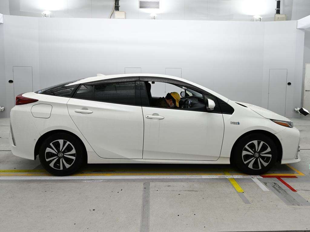 TOYOTA PRIUS PHV