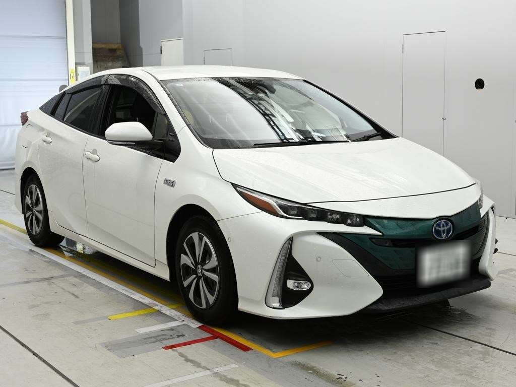 TOYOTA PRIUS PHV