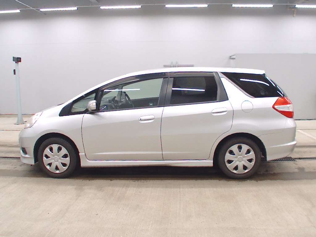 HONDA FIT SHUTTLE
