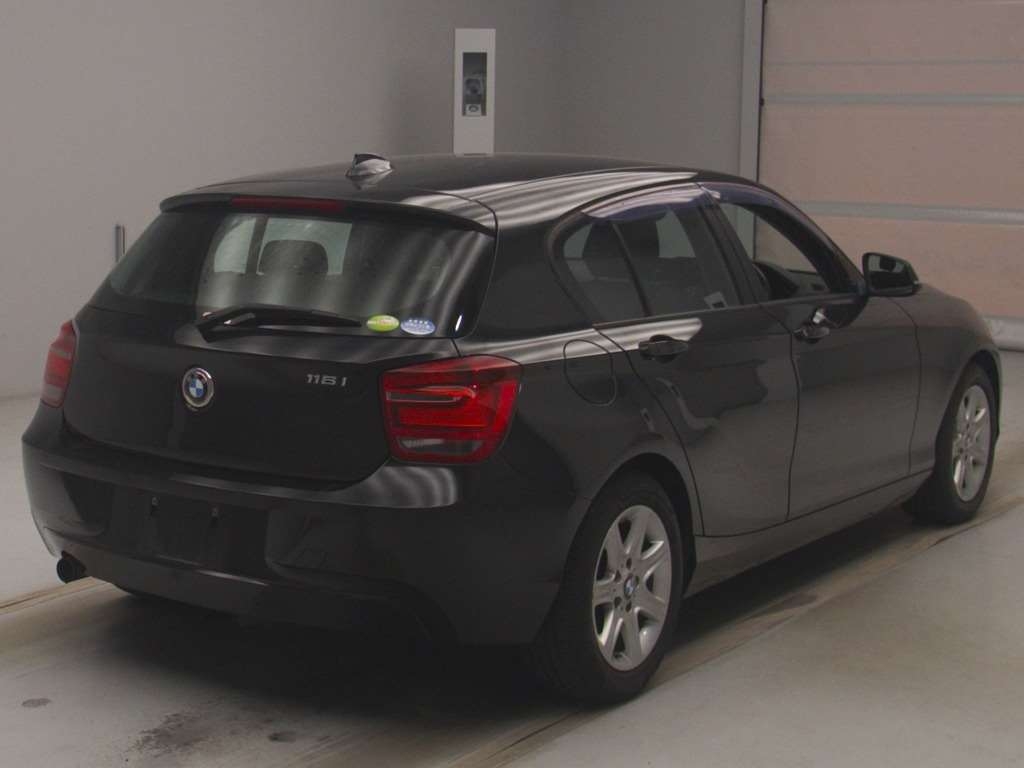 BMW 1-SERIES