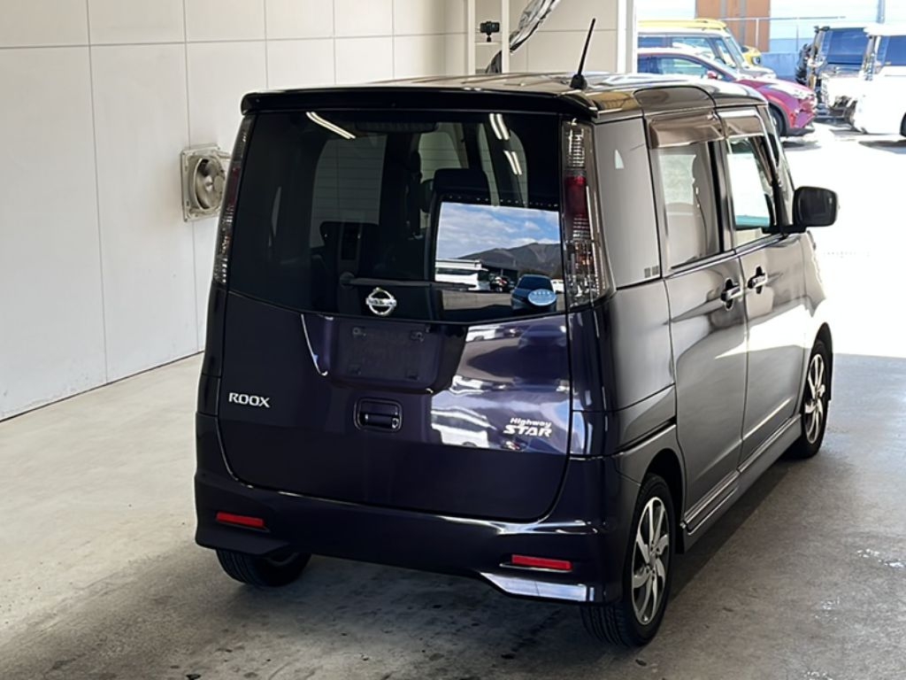 NISSAN ROOX