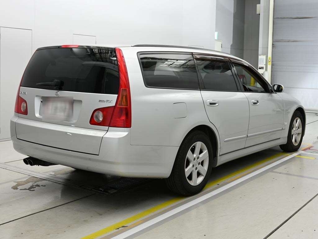 NISSAN STAGEA
