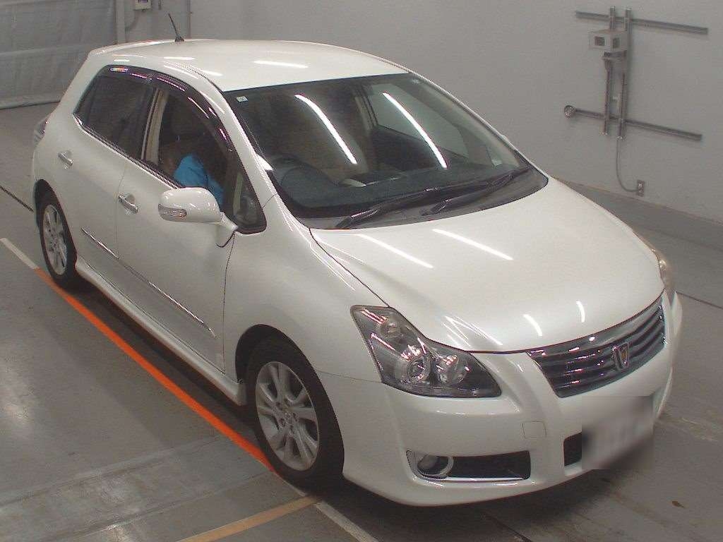TOYOTA BLADE